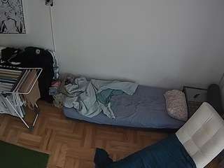 voyeurcam-julmodels-living-7