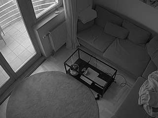 voyeurcam-julmodels-living-7