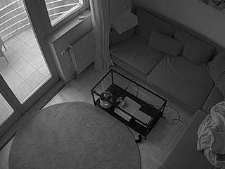 voyeurcam-julmodels-living-7