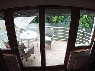voyeurcam-julmodels-living-7
