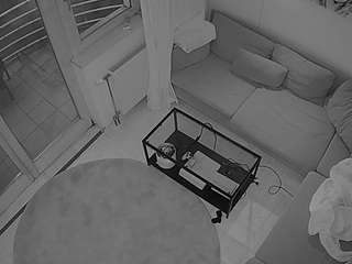 voyeurcam-julmodels-living-7