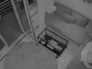 voyeurcam-julmodels-living-7