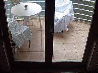 voyeurcam-julmodels-living-7