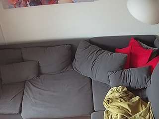 voyeurcam-julmodels-living-7