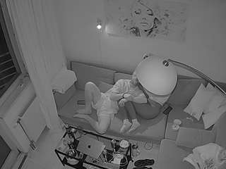 voyeurcam-julmodels-living-7