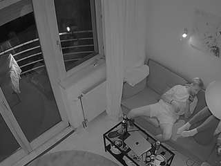 voyeurcam-julmodels-living-7
