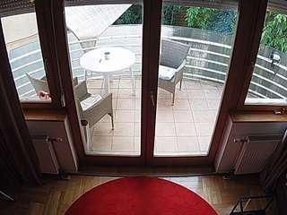voyeurcam-julmodels-living-7