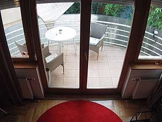 voyeurcam-julmodels-living-7