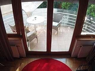 voyeurcam-julmodels-living-7