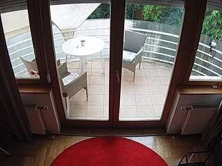 voyeurcam-julmodels-living-7