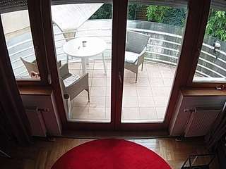 voyeurcam-julmodels-living-7