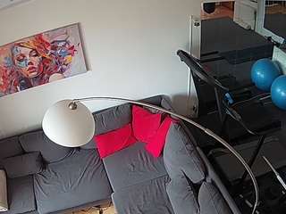 voyeurcam-julmodels-living-7