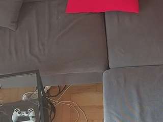 voyeurcam-julmodels-living-7
