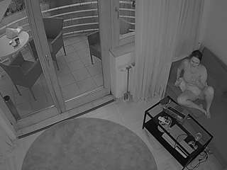 voyeurcam-julmodels-living-7