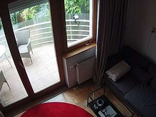 voyeurcam-julmodels-living-7
