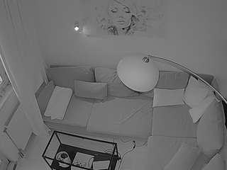 voyeurcam-julmodels-living-7
