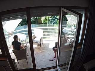 voyeurcam-julmodels-living-7