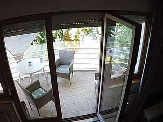 voyeurcam-julmodels-living-7