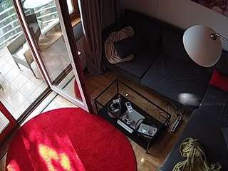 voyeurcam-julmodels-living-7