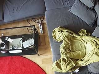 voyeurcam-julmodels-living-7