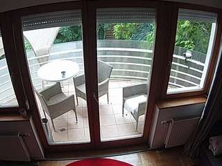 voyeurcam-julmodels-living-7