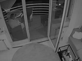 voyeurcam-julmodels-living-7