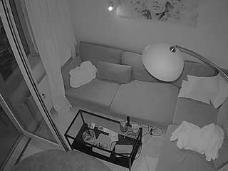 voyeurcam-julmodels-living-7