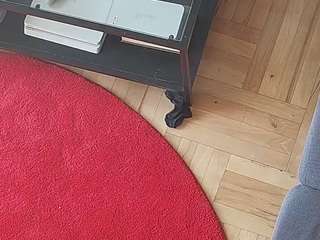 voyeurcam-julmodels-living-7