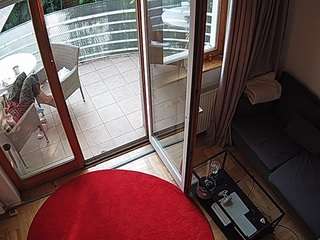 voyeurcam-julmodels-living-7