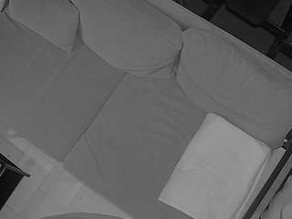 voyeurcam-julmodels-living-7
