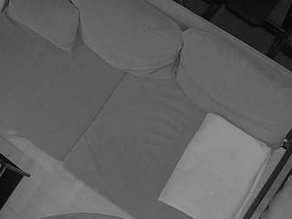 voyeurcam-julmodels-living-7