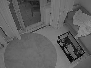voyeurcam-julmodels-living-7