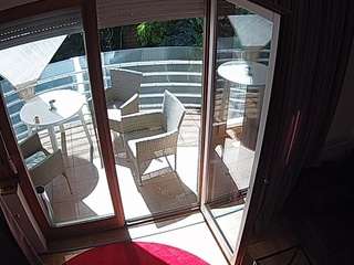 voyeurcam-julmodels-living-7