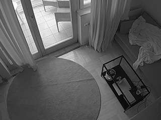 voyeurcam-julmodels-living-7