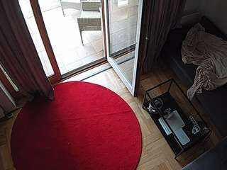 voyeurcam-julmodels-living-7