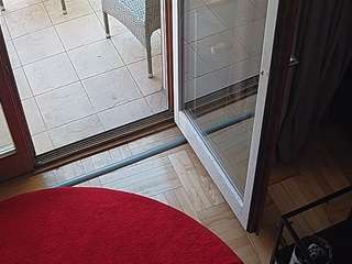 voyeurcam-julmodels-living-7