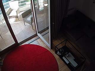 voyeurcam-julmodels-living-7