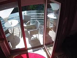 voyeurcam-julmodels-living-7