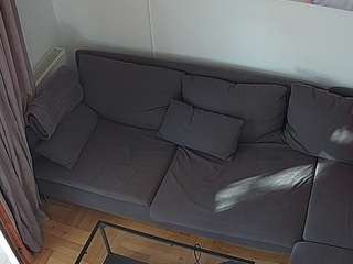 voyeurcam-julmodels-living-7