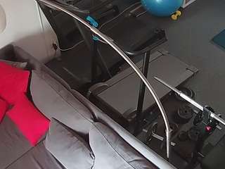 voyeurcam-julmodels-living-7