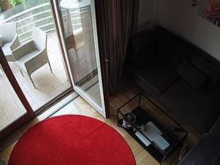 voyeurcam-julmodels-living-7