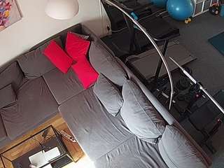 voyeurcam-julmodels-living-7