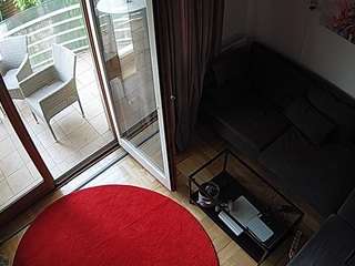 voyeurcam-julmodels-living-7