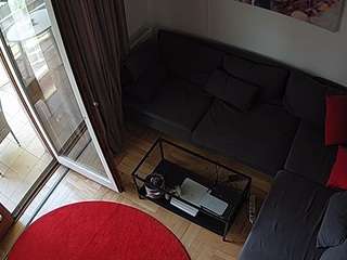 voyeurcam-julmodels-living-7