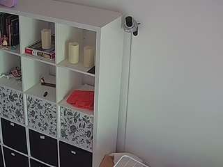 voyeurcam-julmodels-living-7