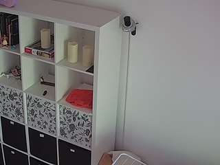 voyeurcam-julmodels-living-7