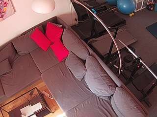 voyeurcam-julmodels-living-7