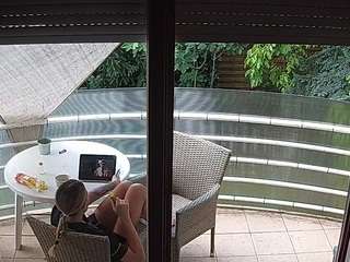 voyeurcam-julmodels-living-7