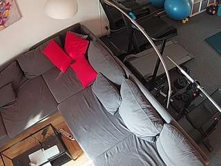 voyeurcam-julmodels-living-7