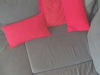 voyeurcam-julmodels-living-7